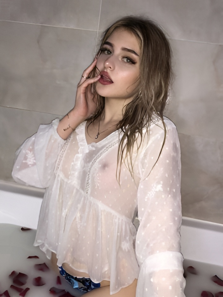 Алиана привлекательная девушка из Красноуфимска цена от 2000 руб